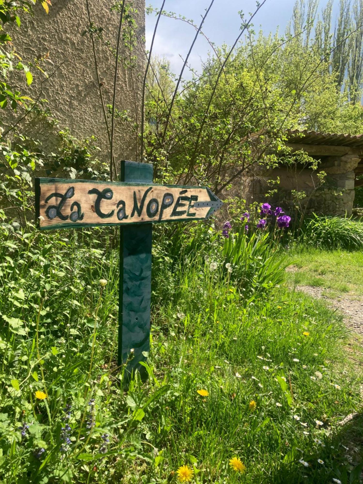La Canopee Barret-sur-Meouge Exterior photo